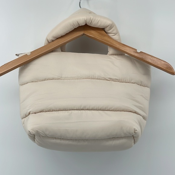 Wilo The Label Weekender Quilted Bag A18 - Picture 2 of 7